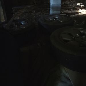 02-05 dodge ram 1500 20" (inch)>chrome rims& tires